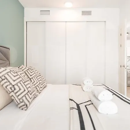 Apartment Urban Duplex With Terrace Near The Center By Rems
